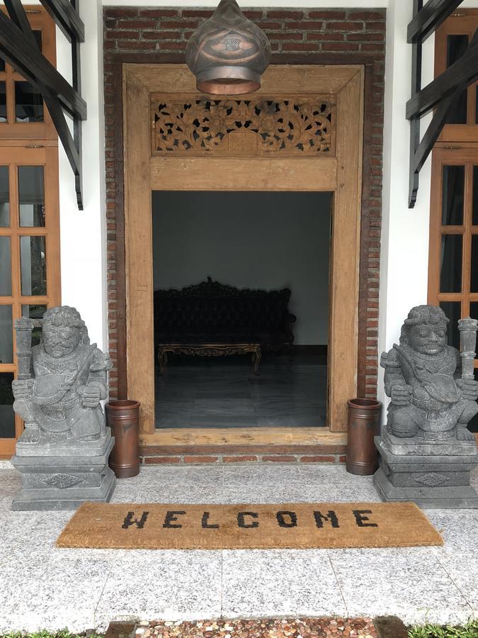 Rumah Dharma 3 Grha Timoho Джокякарта Екстериор снимка